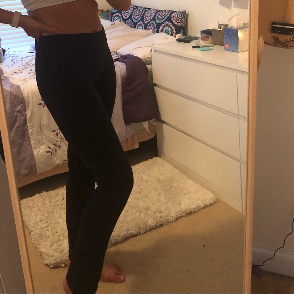Black under armour leggings